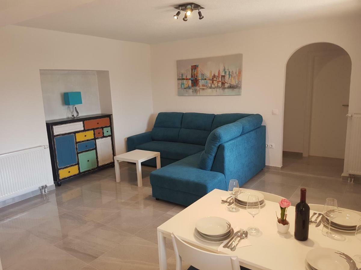 Апартаменти Apartman Bura Поседар'є Екстер'єр фото