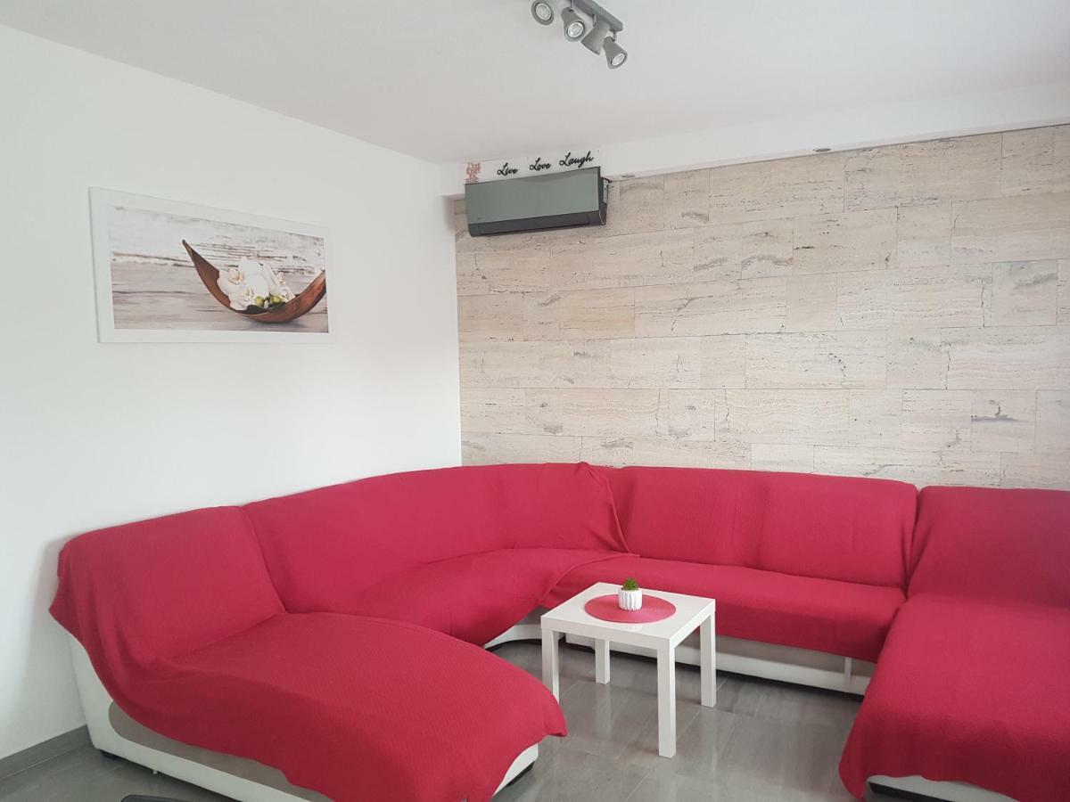 Апартаменти Apartman Bura Поседар'є Екстер'єр фото
